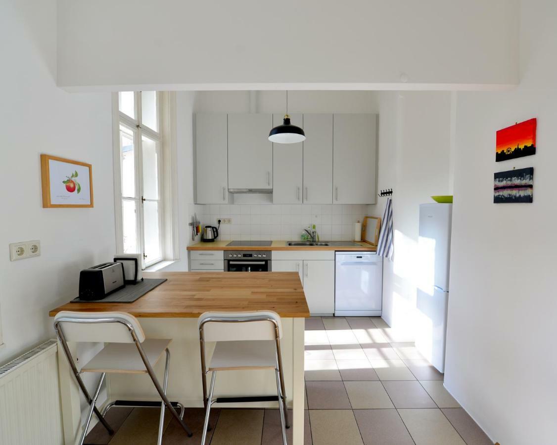 Top Flat - 1 Free Parking Space At The Metro Vienne Extérieur photo